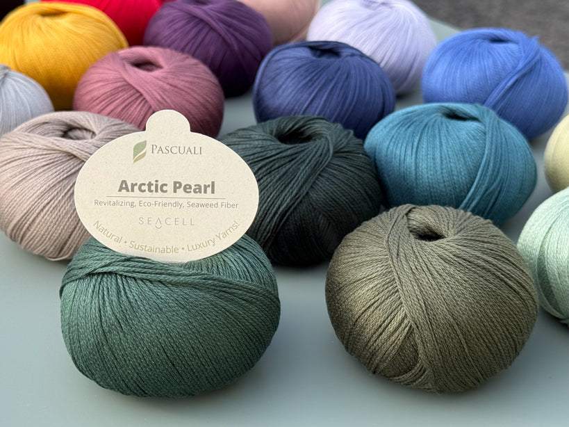 Auf die Nadeln geschaut: Arctic Pearl