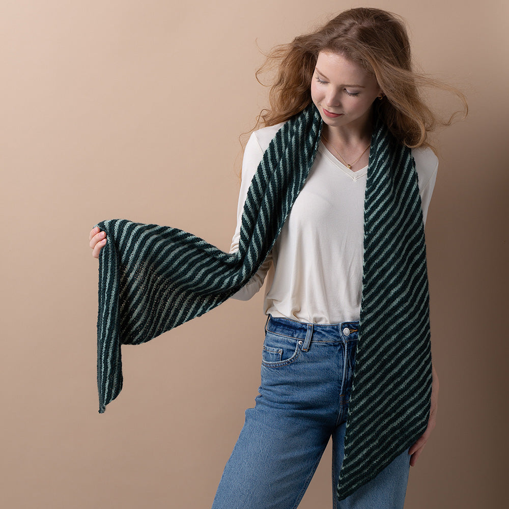 PATTERN | SCARF RIPPLING WAVES