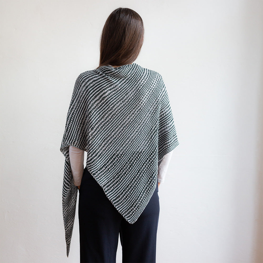 PATTERN | OCEAN DIVE SHAWL